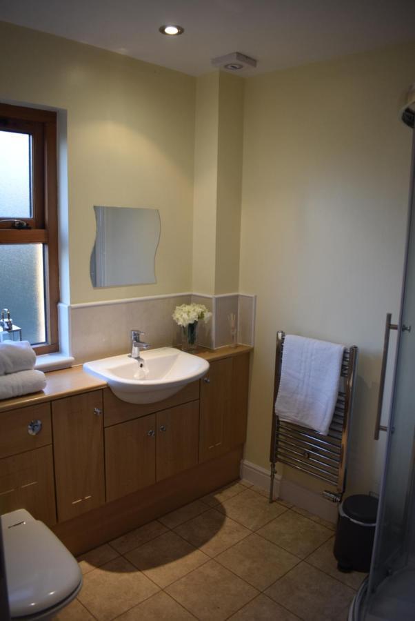Kelpies Serviced Apartments Kavanagh- 5 Bedrooms Bathgate Exterior foto